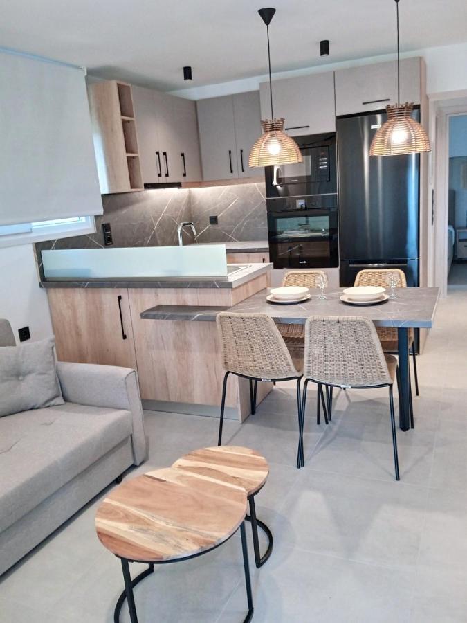 Q Luxury Rooms Paleros Exterior photo